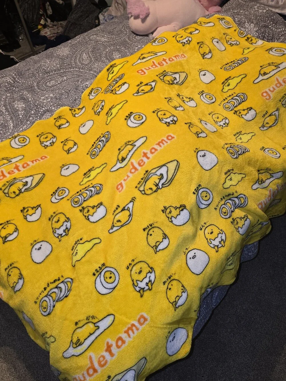 GUDETAMA SANRIO LAP BLANKET
